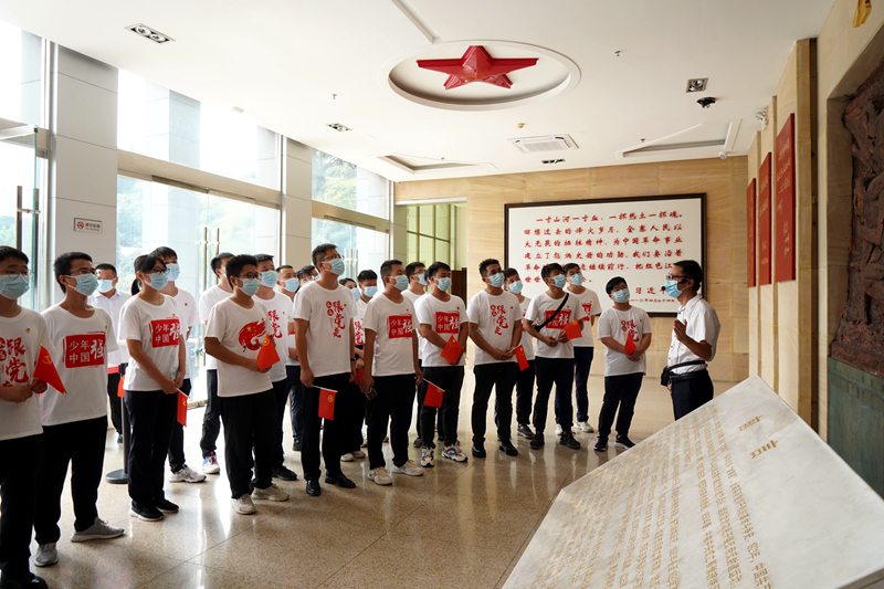 公司團委開展“喜迎二十大、永遠跟黨走、奮進新征程”主題團日活動7